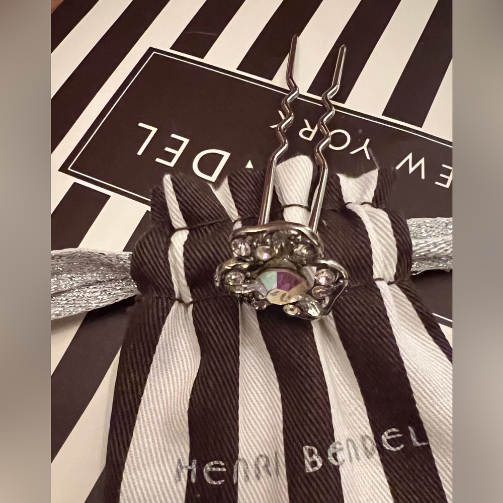 HENRY BENDEL Swarovski Crystals Flower French Chignon/Bun Hair Pin